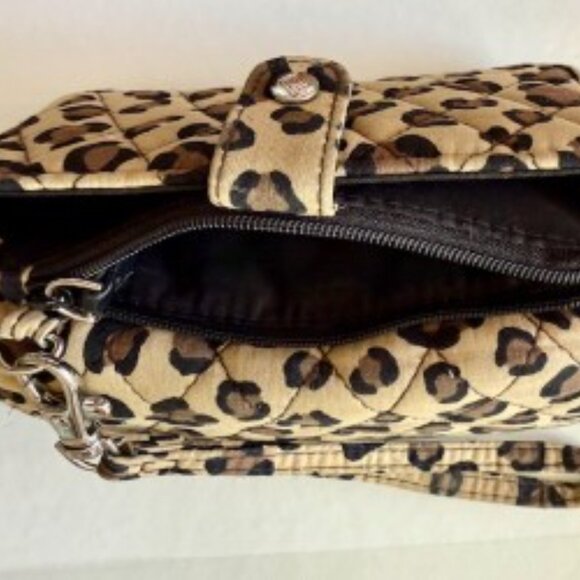 Vera Bradley Wristlet - Picture 4 of 6